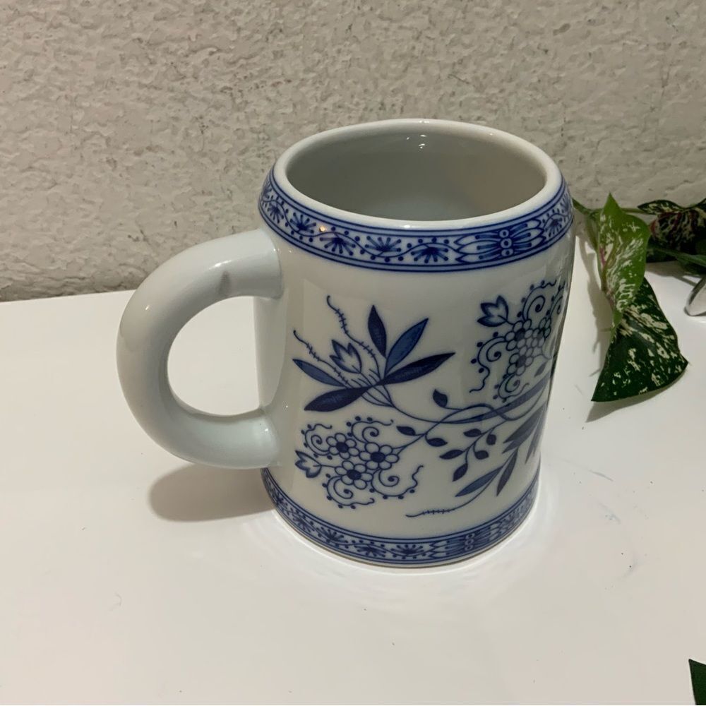 Hutschenreuther  Blue Onion Mug Or Beer Stein blue White Excellent  G3 - Picture 3 of 10